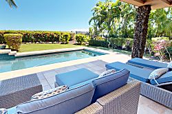 Lotus Pad - Relax poolside at your own private oasis