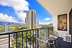 Waikiki Banyan 1013 Tower 2