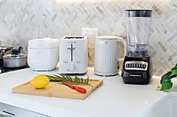 Waikiki Banyan 1013 Tower 2