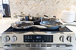 Waikiki Banyan 1013 Tower 2