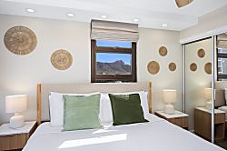 Waikiki Banyan 1013 Tower 2