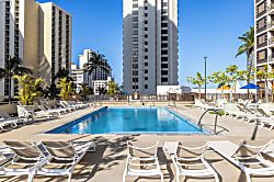 Waikiki Banyan Tower 1 Suite 2310 - Pool
