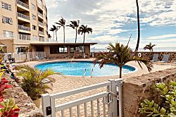 Oceanfront Kihei Condo with Pool - Ground Floor