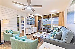 Oceanfront Kihei Condo with Pool - Ground Floor