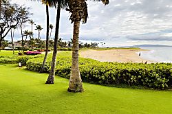 Oceanfront Kihei Condo with Pool - Ground Floor