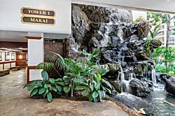 Waikiki Banyan 30th Floor Condo