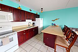 Waikiki Banyan Tower 2 Suite 807