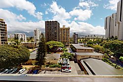 Waikiki Banyan Tower 2 Suite 807