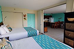 Waikiki Banyan Tower 2 Suite 807