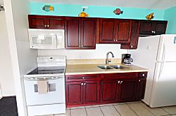 Waikiki Banyan Tower 2 Suite 807