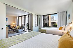 Waikiki Banyan Tower 1 Suite 802