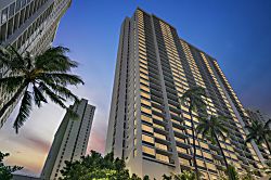 Waikiki Banyan Tower 1 Suite 802
