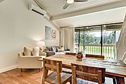 Turtle Bay Condo with Loft and Split Air