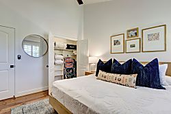 Turtle Bay Condo with Loft and Split Air