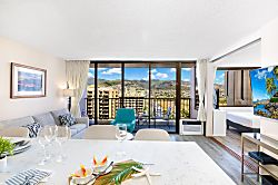 Waikiki Banyan 1811 T2