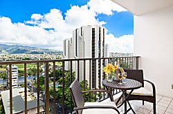 Waikiki Banyan 1709 T2