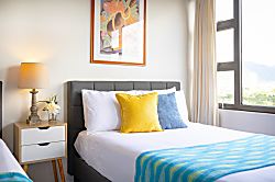 Waikiki Banyan 1709 T2