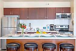 Waikiki Banyan 1709 T2