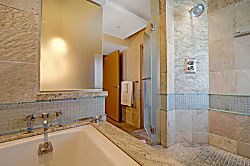 Ala Moana Hotel Condo 3307