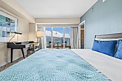 Ala Moana Hotel Condo 33rd Floor Executive Suite