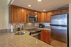 Ilikai Hotel 15th Floor Unit