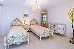 Ilikai Hotel 26th Fl PH