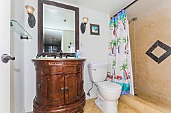 Ilikai Hotel 18th Floor Condo