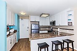 Ilikai Marina 9th Floor