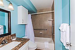 Ilikai Marina 9th Floor