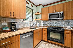 Poipu Shores 401a