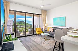 Waikiki Banyan 3701 T1