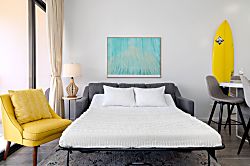 Waikiki Banyan 3701 T1