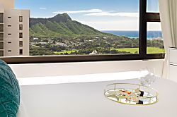 Waikiki Banyan 3701 T1