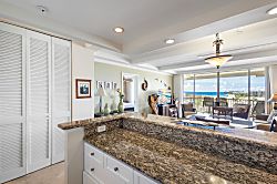 Aston Whaler at Kaanapali 1112