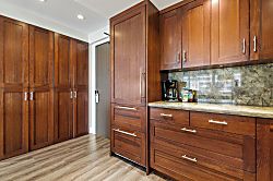 Aston Whaler on Kaanapali #619