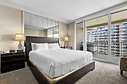 Aston Whaler at Kaanapali 770