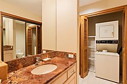 Kapalu Ridge Villa 2914 - Enjoy the luxury of a full sized washer and dryer, complete with a starter supply of deter