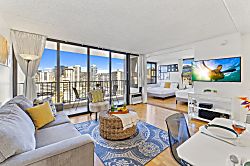 Waikiki Banyan 1702 T1