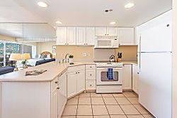 Ilikai Hotel Condo 1777