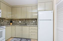 Waiki Park Heights - 20th floor