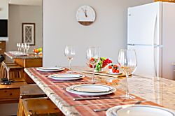 Waikiki Banyan 3504 T2