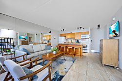 Waikiki Banyan 3504 T2