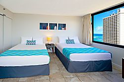 Waikiki Banyan 2912 T1