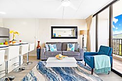 Waikiki Banyan 2811 T2