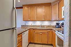 Kahana Sunset Resort A6