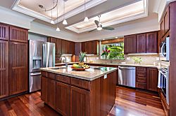 Hanalei Ohana - Gourmet kitchen with all stainless steel appliances.