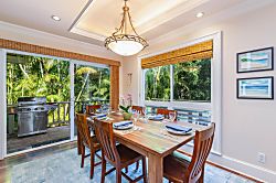 Hanalei Ohana - Dining room with 7 seats, additional seating on the lanai patio.