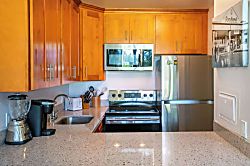 Turtle Bay Surf-Inspired Condo with AC