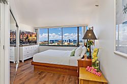 Hawaiian Monarch (PH601)