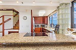 Hawaiian Monarch (PH601)